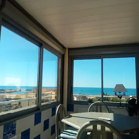 Brise De *